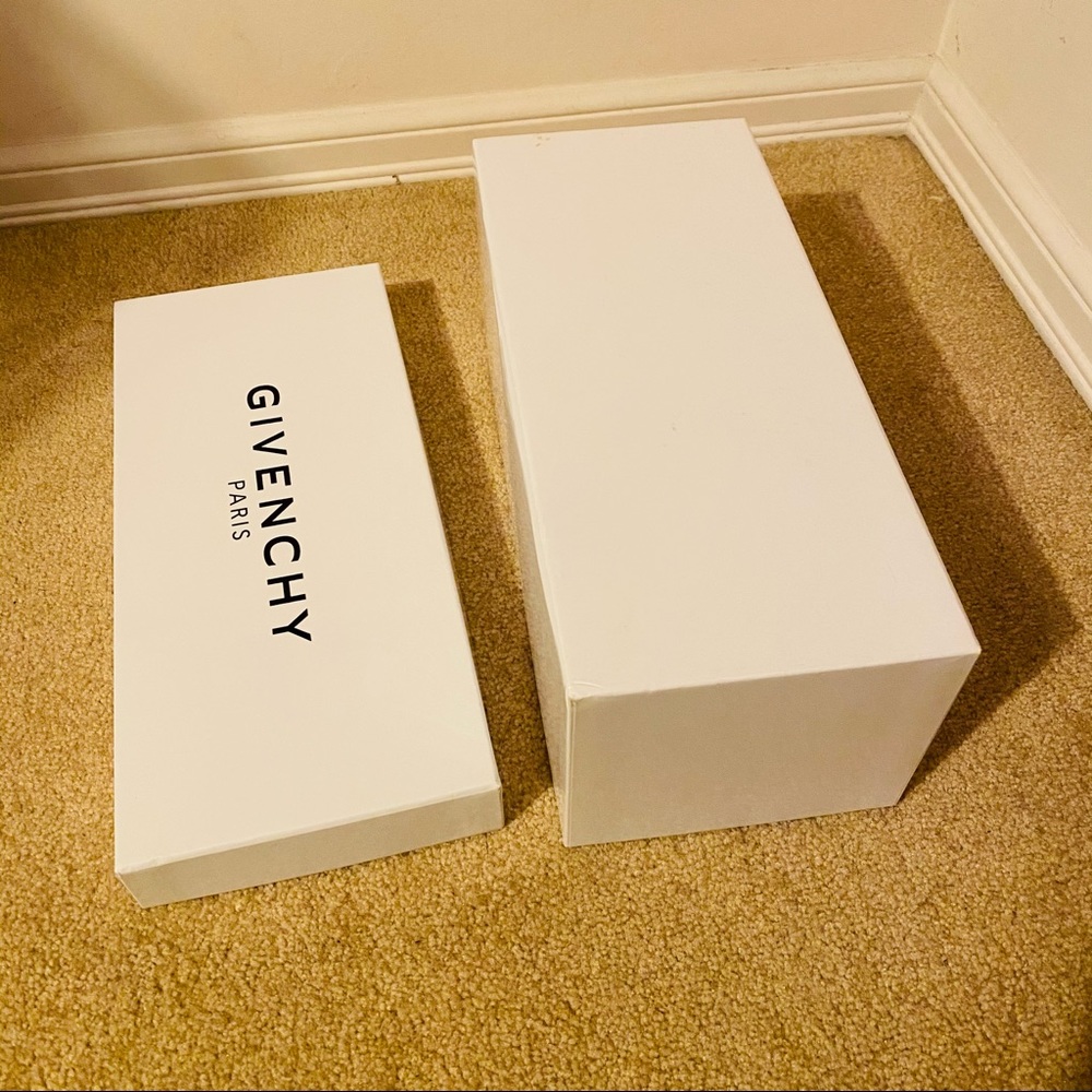 Givenchy empty box white - Picture 3 of 7